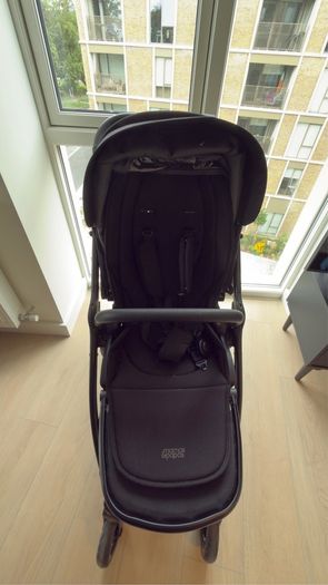 Mamas & Papas Flip XT3 3-in-1 Travel System + Cybex Aton B2 i-Size Car Seat & ISOFIX Base