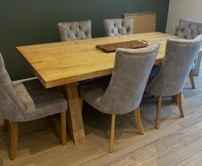 Dining table & Chairs