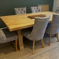 Dining table & Chairs