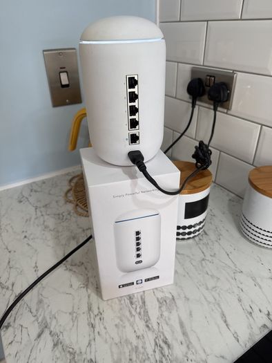 Unifi Dream Machine Router