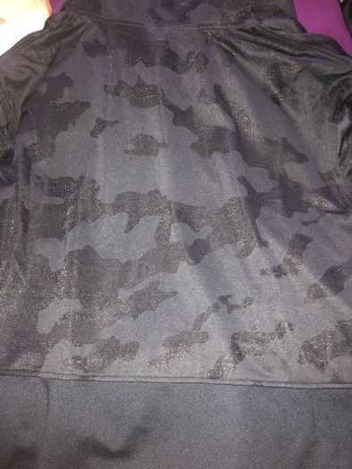 Under Armour Jacket top size XL brand new