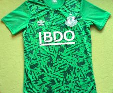 2022/23 Shamrock Rovers Umbro Jersey Size S Adults