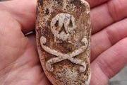 Vintage skull and bones clay pipe bowl