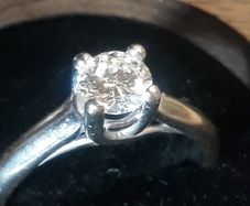 Diamond ring