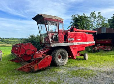 Massey Ferguson 525 Superduty Combine