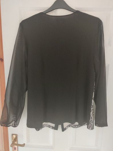 m.i.m stunning black lace blouse size UK18 EU46 Perfect condition Postage included