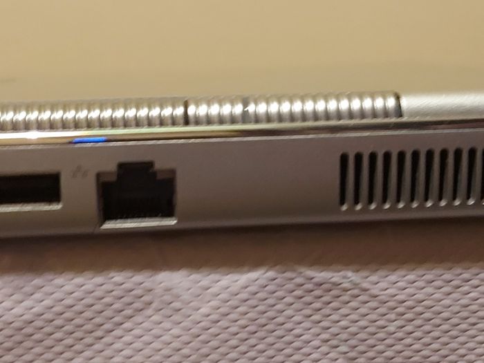 DELL XPS 14z, Intel Core i5-2430M CPU, 2.4GHz, 6GB Ram, 500GB HDD, Windows 10 Pro, Microsoft Edge, Chrome and VLC
