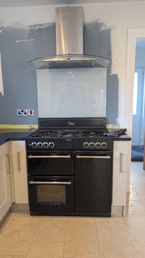 Belling Oven, Extractor Fan and Backsplash