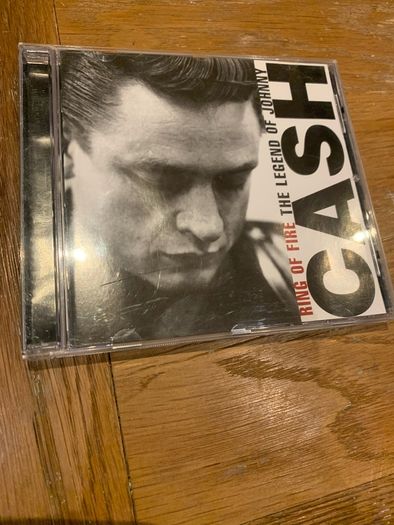 Johnny Cash - Ring Of Fire (The Legend Of Johnny Cash)