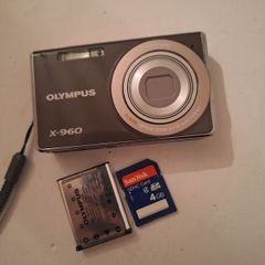 Olympus X-960 digital camera With 4GB Memory Card