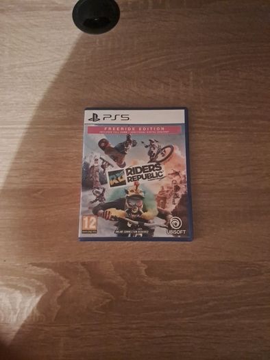 Playstation 5 disc edition with 1 game
