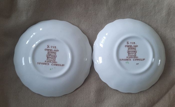 Copeland Spode 1950's plates x 2 in excellent condition with no issues S713 Spode's Cowslip 9.5cm diameter FREE STANDARD POSTAGE INCLUDED