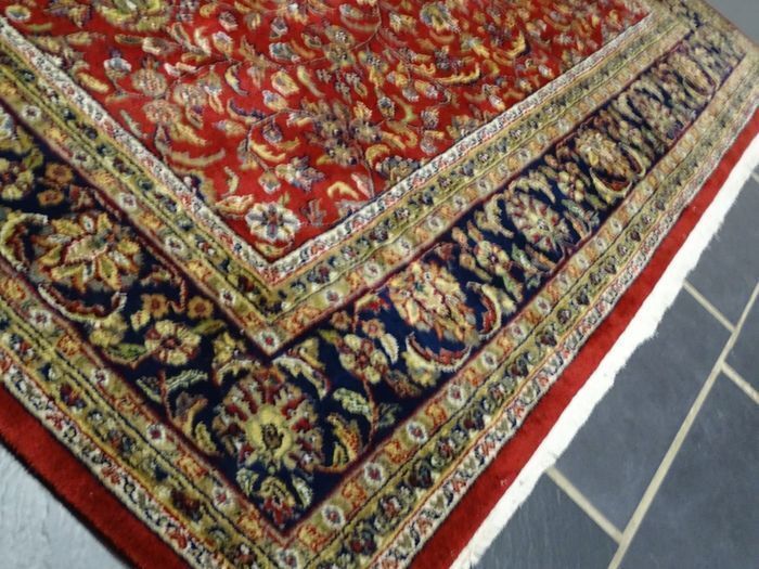 P.ersian Ghoum Rug 340 x 255 cm (GHM)