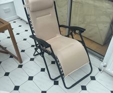 Dunnes Stores anti-gravity chair