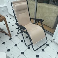 Dunnes Stores anti-gravity chair