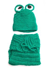 Photo Props for Newborn - Knitted cute frog with hat and diaper cover