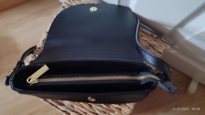 U.S. Polo Assn. Crossbody Bag  Elegant Black  Excellent Condition