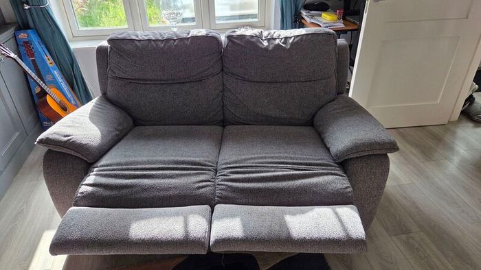 2 seater recliner couch