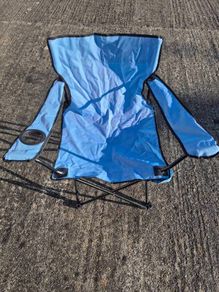 Foldable camping chair