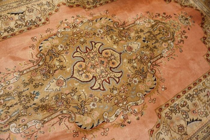 P.ersian Tabriz Signed Rug (TABSIg)