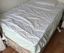 Dunnes Duvet and Pillow (Single bed)