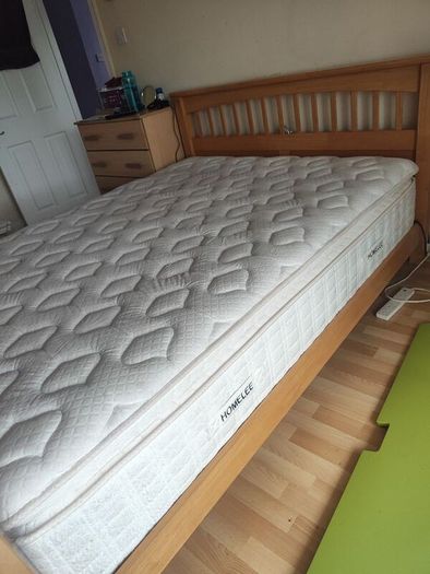 King size bed