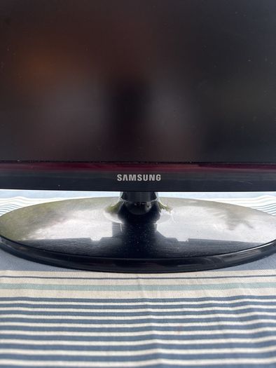 22" Samsung TV