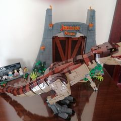 Lego  Jurassic Park - TRex Rampage