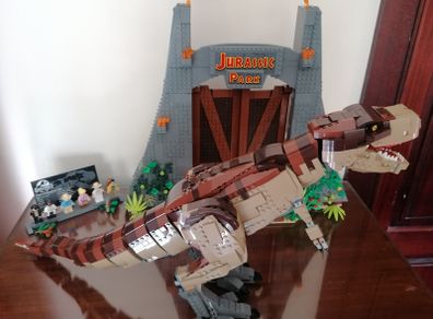 Lego  Jurassic Park - TRex Rampage