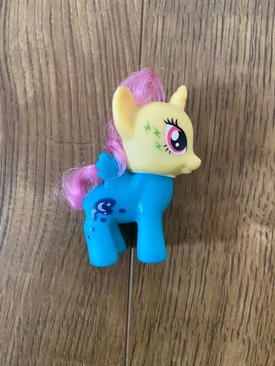 4 Kids Pony Toys / Figures