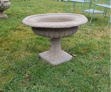 Woodbury Urn EG012