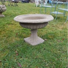 Woodbury Urn EG012