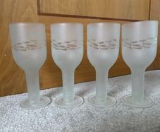 The Green Glass Company Repurposed Wine Bottle Frosted Wine Glasses