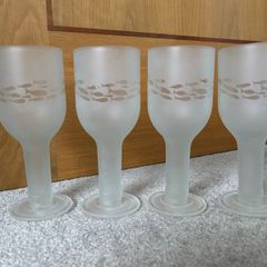 The Green Glass Company Repurposed Wine Bottle Frosted Wine Glasses