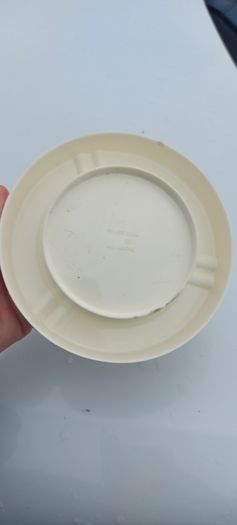 murphys stout ashtray " sold as seen ,see pictures for condition,  buyer collects or pays postage thank you