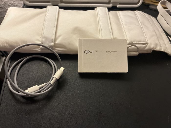 Op-1 Field Teenage Engineering