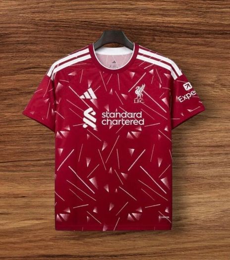 Liverpool 26/27 Jersey , Size : L .