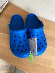 Crocs, size 10