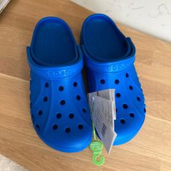 Crocs, size 10