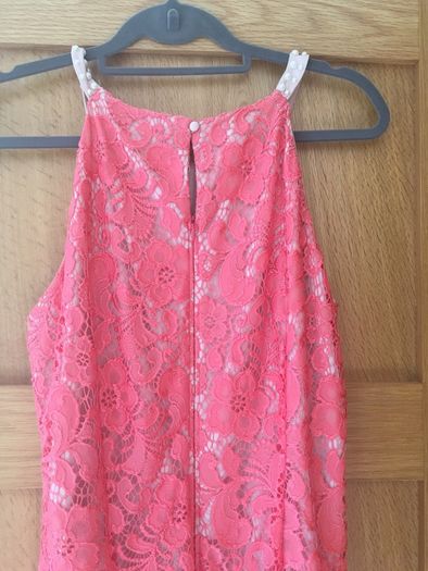 Vera Mont coral lace dress
