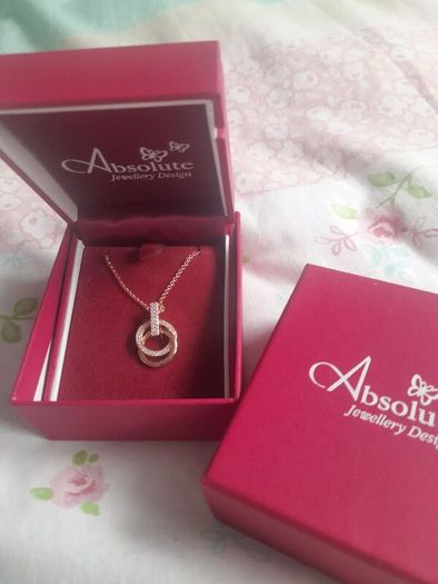 ladies new rose gold interlock necklace