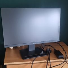 Computer screen/ monitor