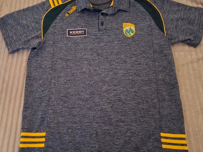 Kerry GAA O'Neills Gaelic Football Jersey (Adult Medium) FREE POST