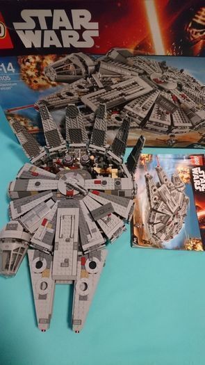 Lego Star Wars 75105 Millenium Falcon