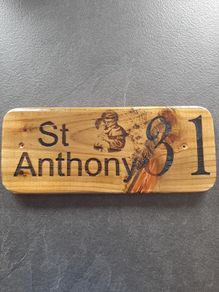 sign, shed, golf, house number, sign, house number, St Anthony plaque