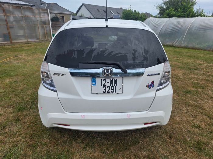 2012 Honda Fit Hybrid Automatic 1 owner NCT 12/26