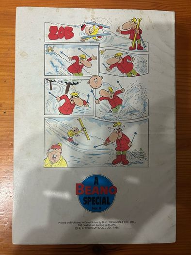 Comic: 'A Beano Special. Dennis the Menace and Gnasher' no.9
