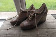 Marco Moreo wedge, soft suede &amp; leather mint condition