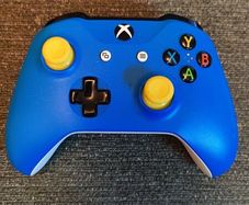 Official Xbox One design lab controller
