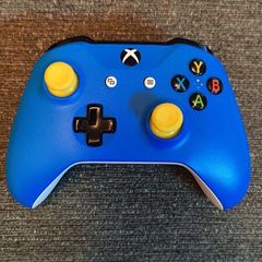Official Xbox One design lab controller